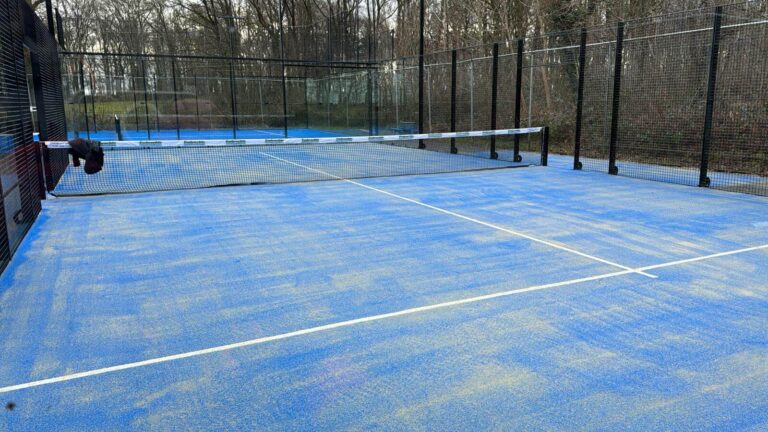 Padelbaan 4 is klaar